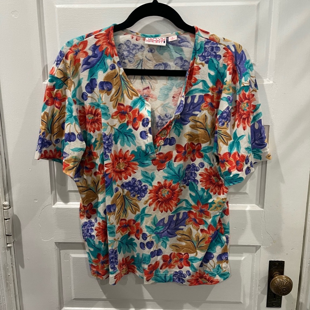 VINTAGE Floral V-Neck Two Piece Set with Multicolor Design